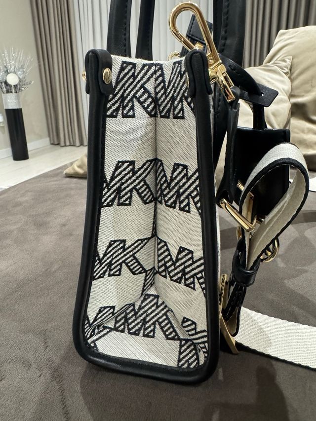 Bolso Michael Kors Negro y Blanco