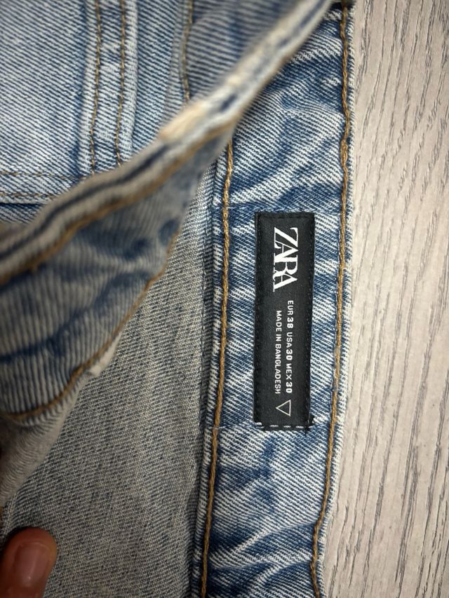 Pantalón tejano Hombre Zara