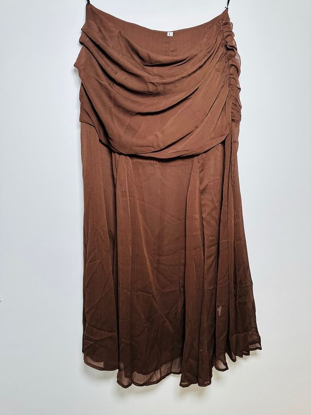 Falda midi marrón drapeada talla L