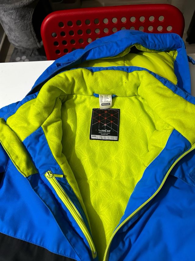 Jaqueta Decathlon infantil azul/preta 12 anos