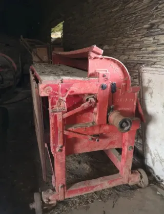 Antigua Malladora Trilladora Ajuria Victoria