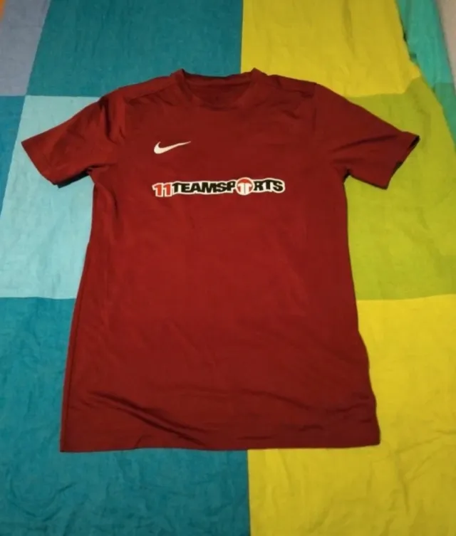 Camiseta talla M deportiva Nike  Roja
