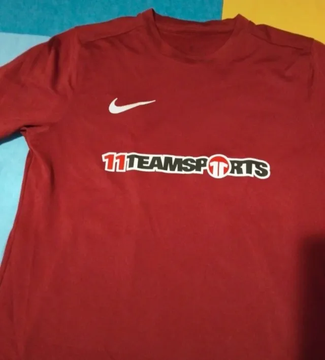 Camiseta talla M deportiva Nike  Roja
