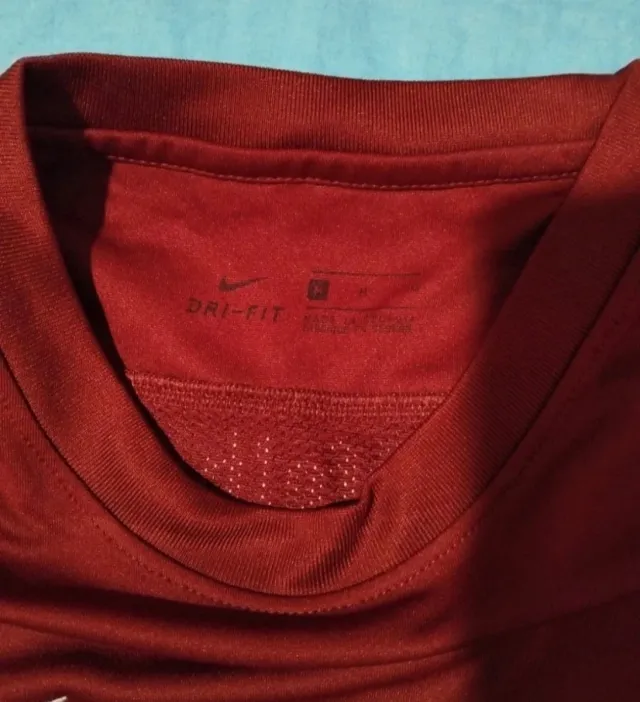 Camiseta talla M deportiva Nike  Roja