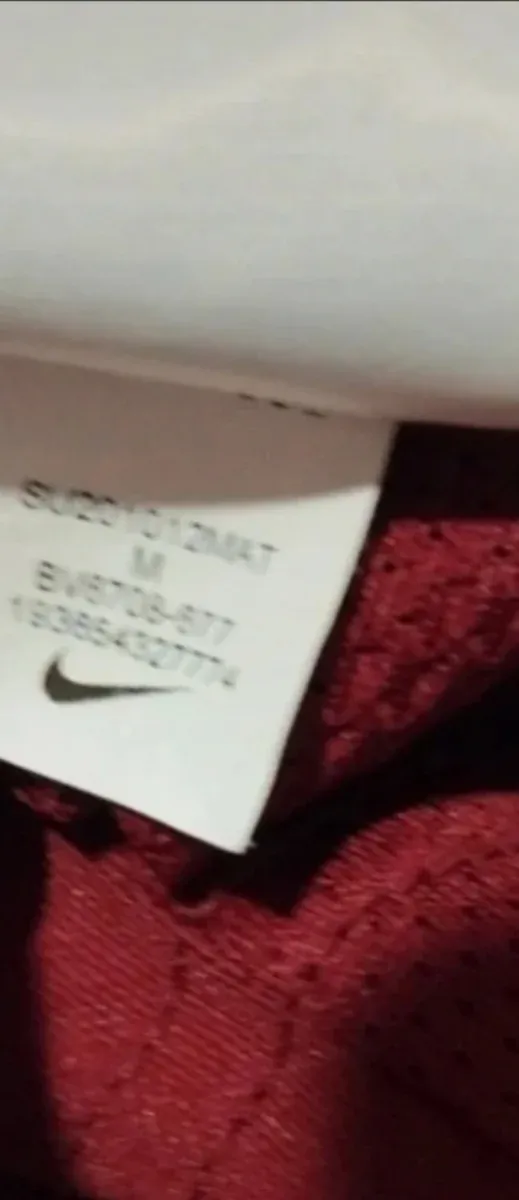 Camiseta talla M deportiva Nike  Roja