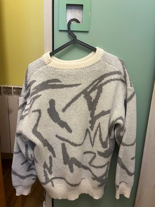 Jersey gris y blanco estampado