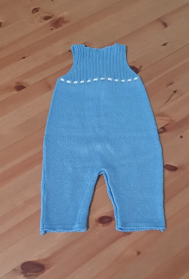 Peto tejido bebé azul