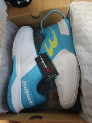 Zapatillas nuevas Bullpadel confort Mujer Talla 41