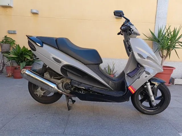 Despiece Malaguti Phantom 250cc