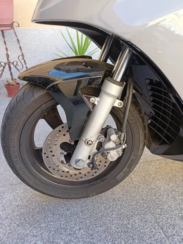 Despiece Malaguti Phantom 250cc