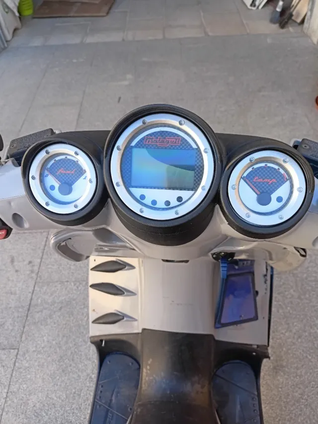 Despiece Malaguti Phantom 250cc