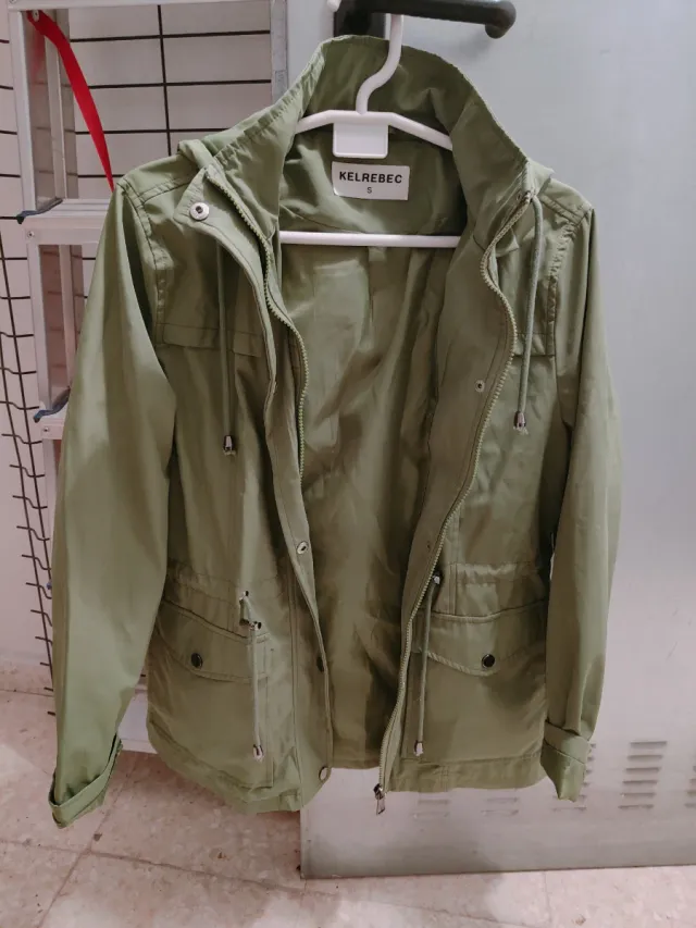Parka verde KELREBEC talla S