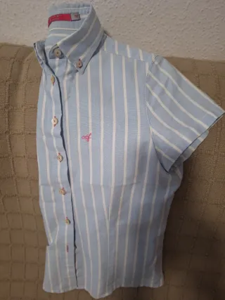 Blusa de rayas azul y blanco