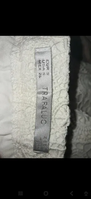 Falda Zara encaje blanca Talla S/36 NUEVA