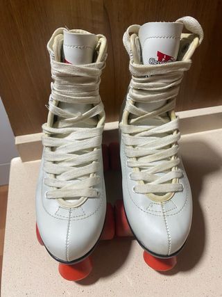 Patines 4 ruedas Krafwin blancos talla 35.