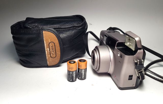 Cámara Canon Z135 Sure Shot Zoom