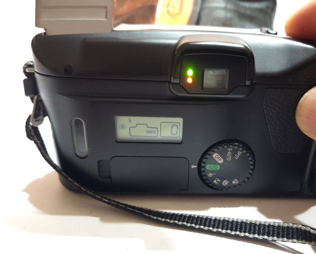 Cámara Canon Z135 Sure Shot Zoom