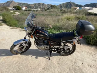 Suzuki GN250 en perfecto estado