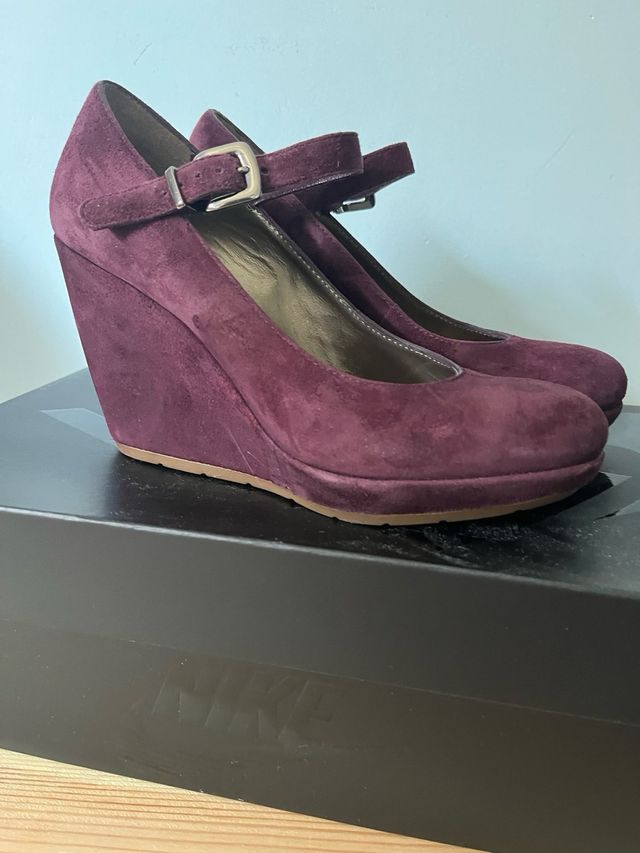Zapatos Geox ante mujer cuña burdeos