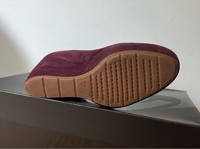 Zapatos Geox ante mujer cuña burdeos