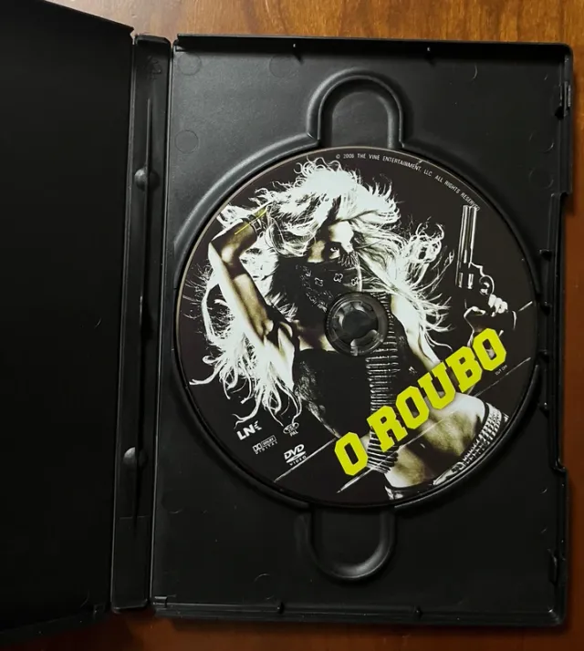 DVD "Cut Off - O Roubo"