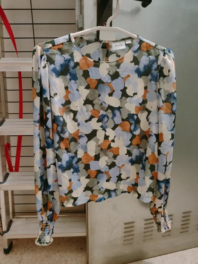 Blusa VILA Multicolor Estampada