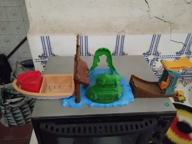 Pista Monster Trucks Color Shifters