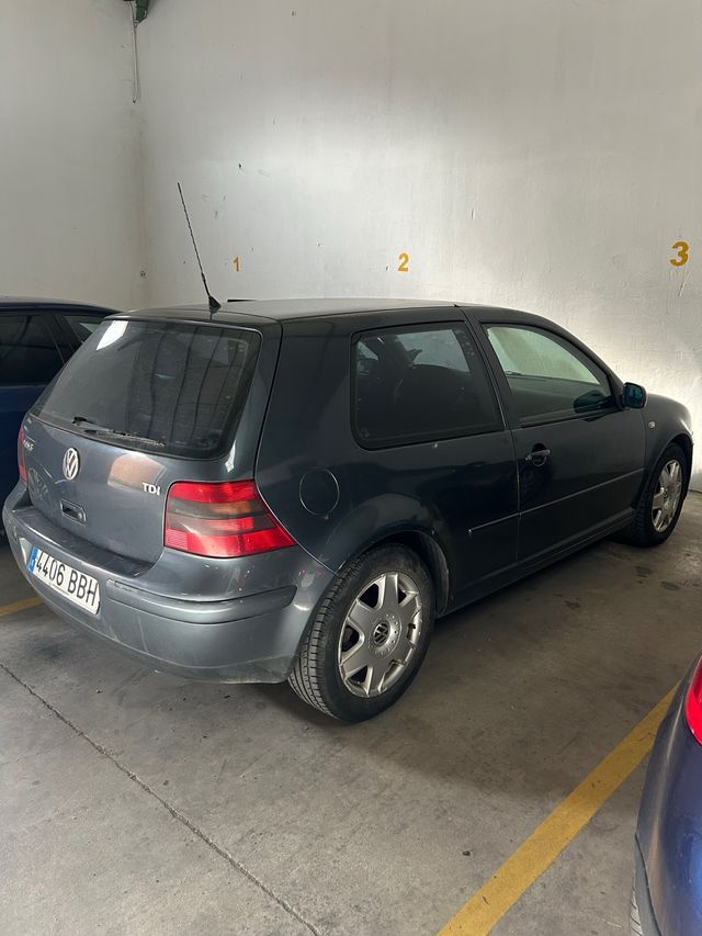 Volkswagen Golf 2001