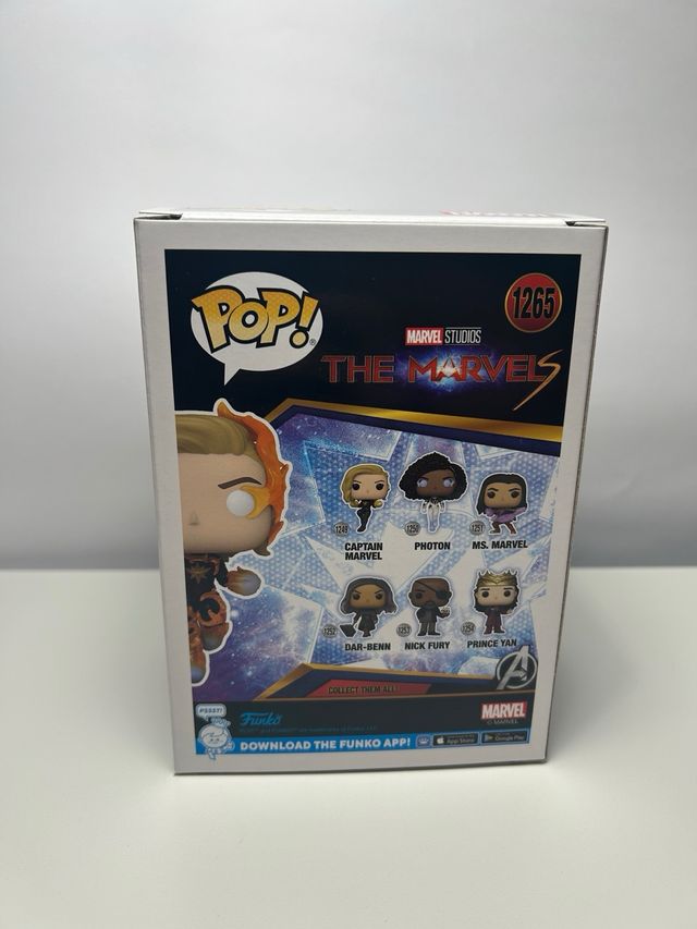Funko Pop! Captain Marvel 1265 Marvel Collector Co