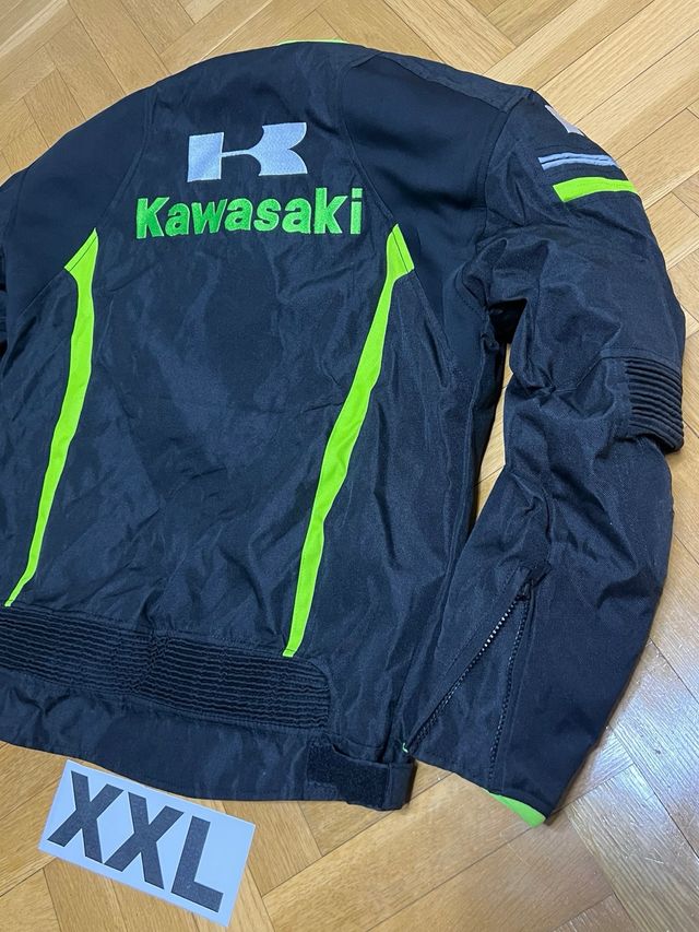 Chaqueta Moto Kawasaki. NUEVA.Talla XXL.