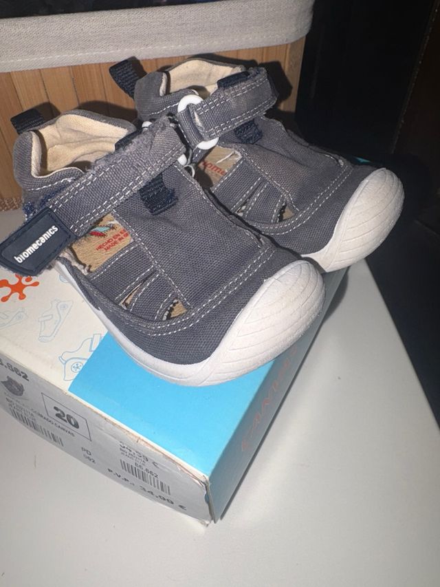Sandalias Biomecanics niño talla 20