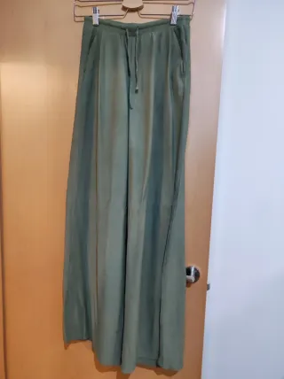 Pantalón verde fluido