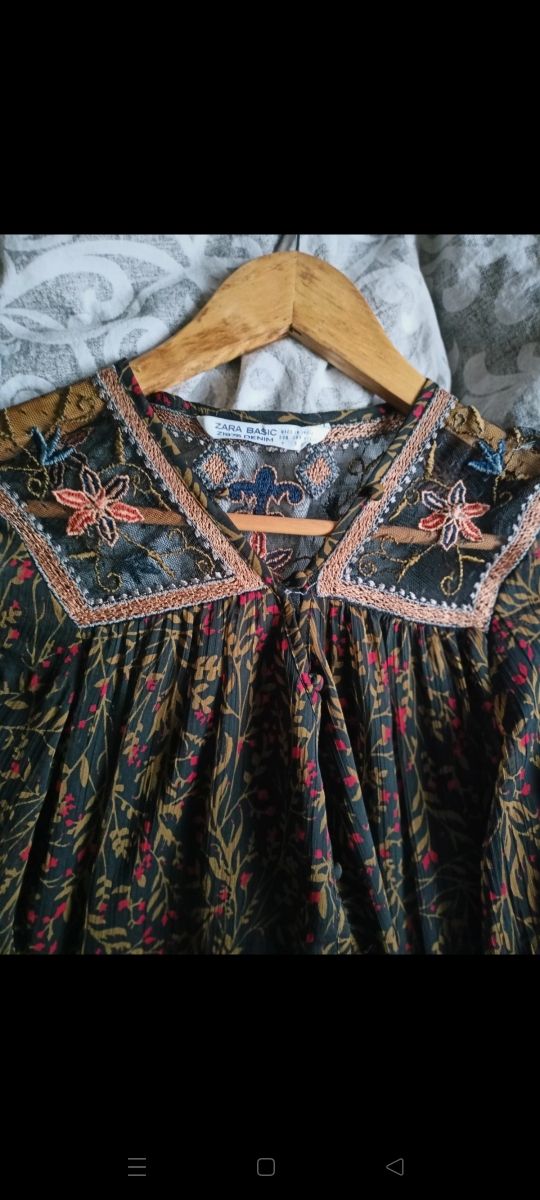 Vestido estampado Zara