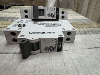 Zenitech Interruptor Automático PH/N 20A