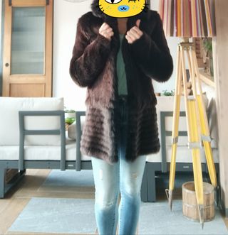 Abrigo de piel negro cobrizo