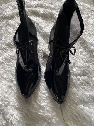 Botines negros tacón ancho y bajo