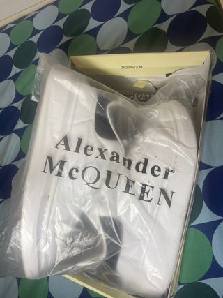 Tênis Alexander McQueen Branco