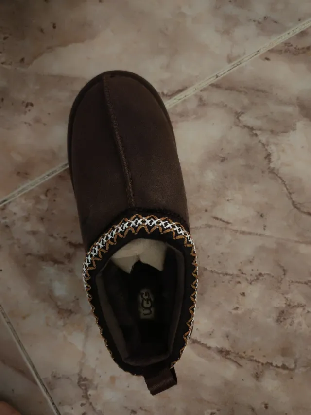 Zuecos UGG Tazz Piel Marrones