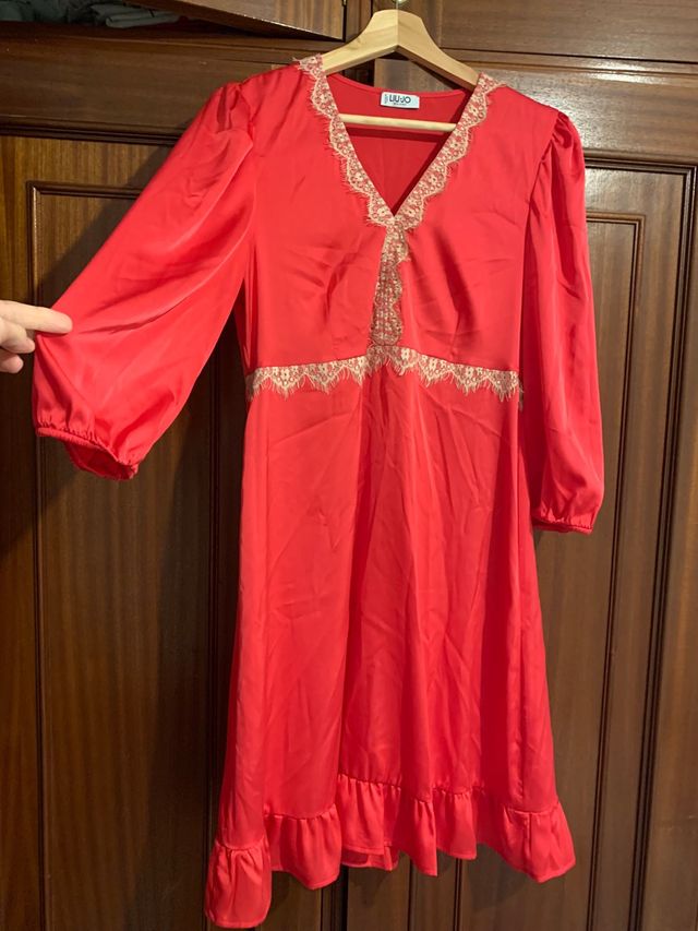 Vestido rojo Liu Jo con encaje