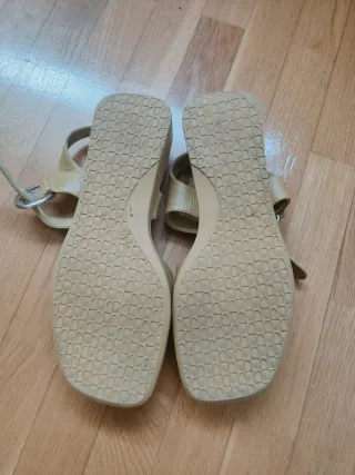 Sandalias 24 HRS Beige Mujer