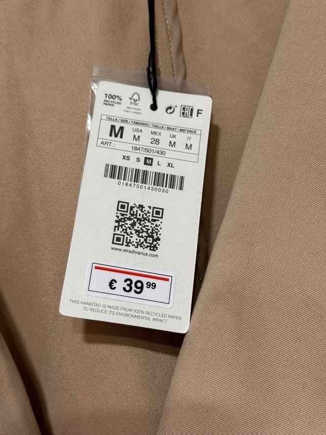 Gabardina Beige con Cinturón