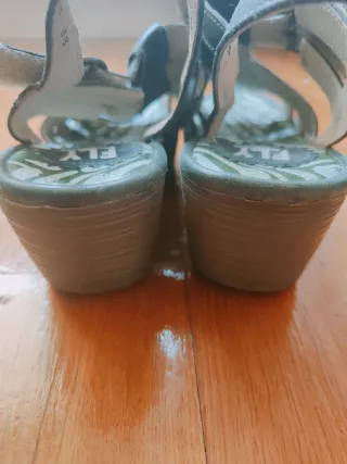 Sandalias Fly London Verde Oliva Mujer