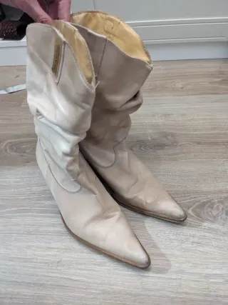 Botas Mustang Talla 39 Beige