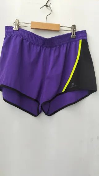 Pantalón corto deportivo mujer morado
