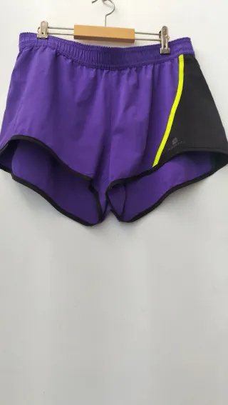 Pantalón corto deportivo mujer morado