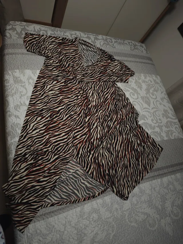 Vestito lungo con stampa zebrata