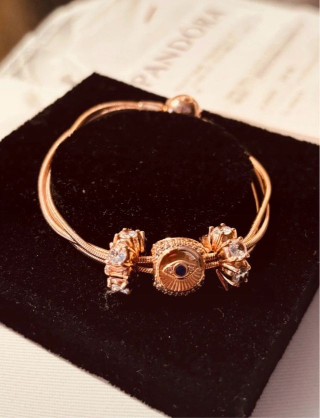 Pulsera Pandora Rose con Charm