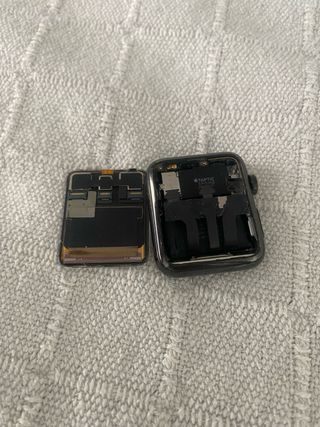 Apple Watch Series 2 Space Gray (Pantalla Rota)