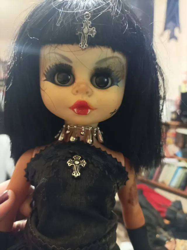 3 Muñecas Góticas Endisa Vamps