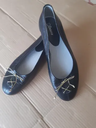 ZAPATOS BAILARINAS NEGRAS DE PIEL